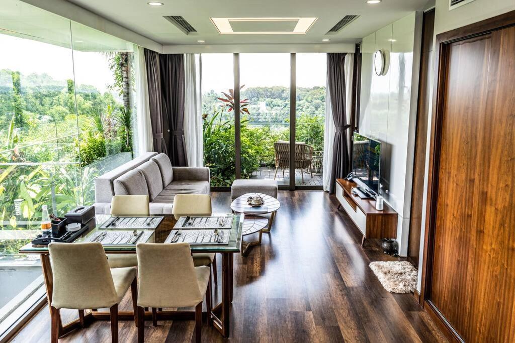 1Br - 1 Sofa Bed Luxurious 5-Stars Resort Phuc Yen Екстериор снимка