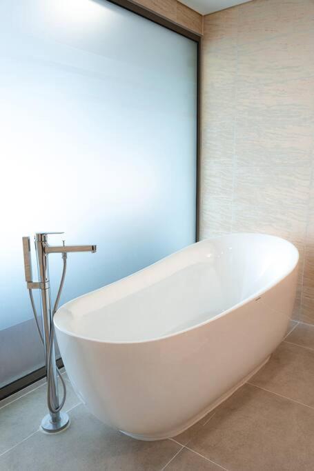 1Br - 1 Sofa Bed Luxurious 5-Stars Resort Phuc Yen Екстериор снимка